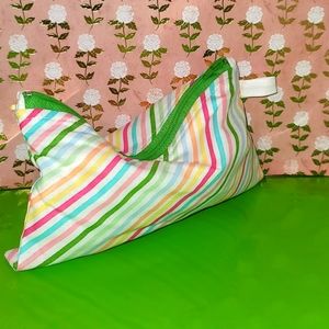 Small purse (makeup)